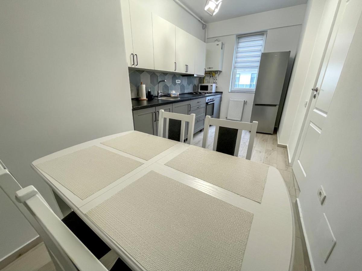 Astoria Rose Apartment Navodari Bagian luar foto
